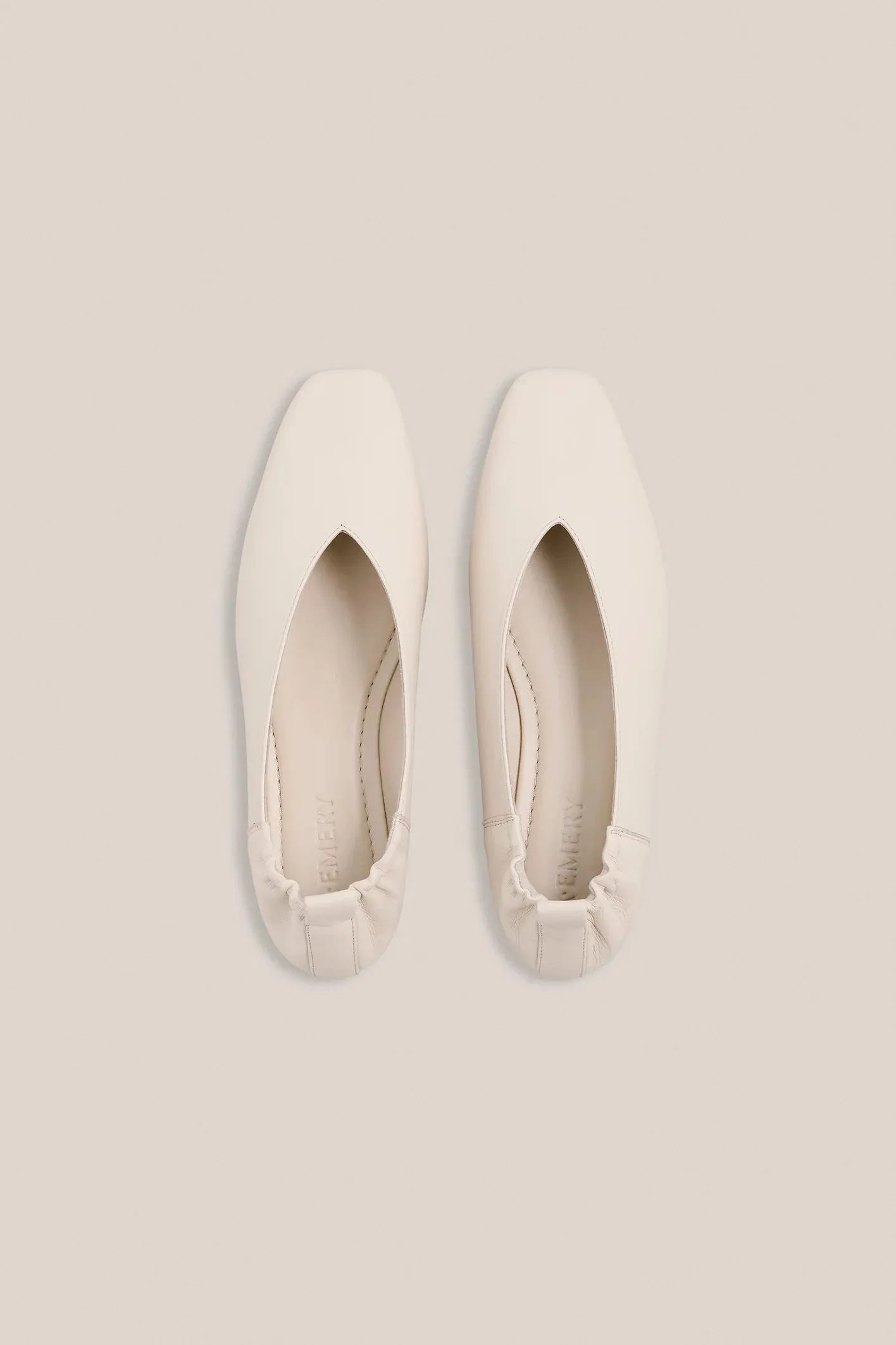 A.EMERY - The Brie Flat - Eggshell