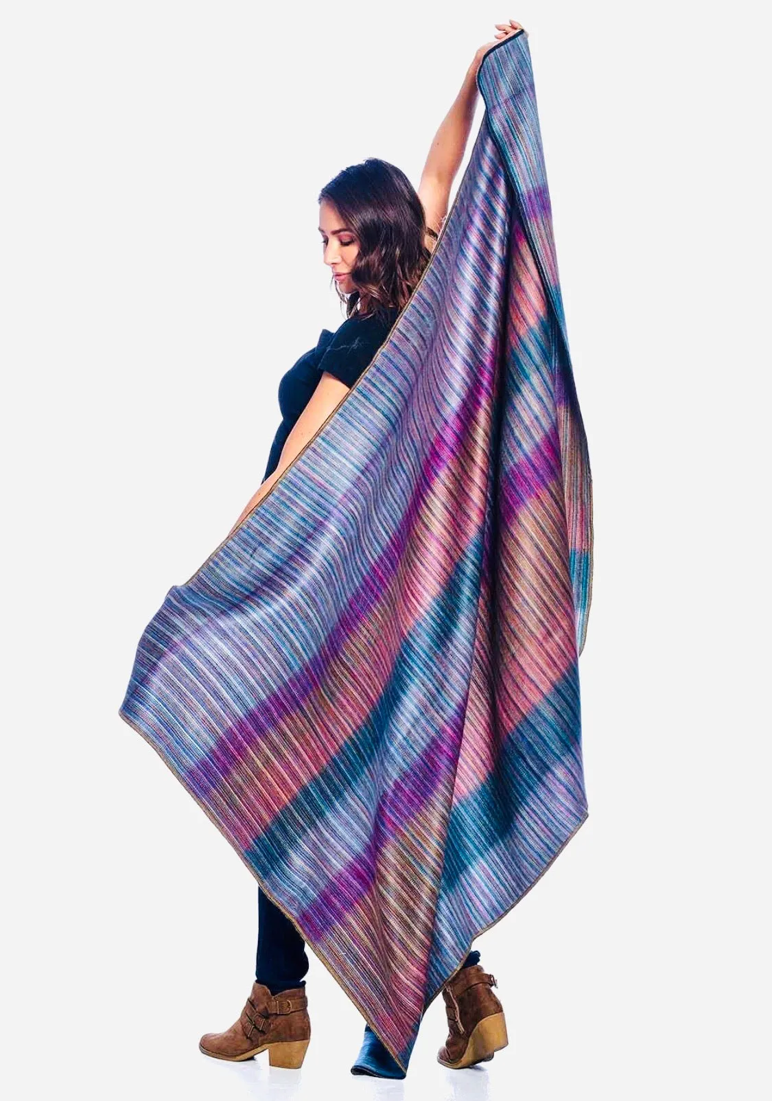 Alpaca Amethyst Throw