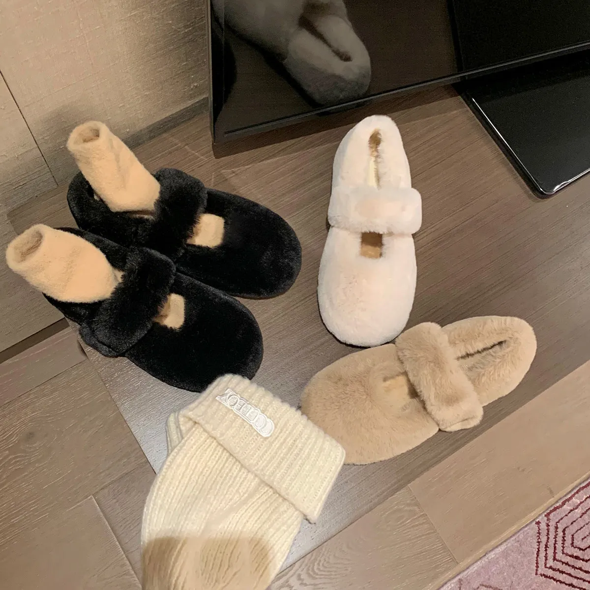 Autumn and Winter Cute Velvet Warm Furry Shoes Round Toe Women's Shoes