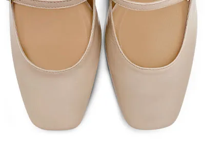 Beige slingback ballet flats in shiny leather with heel