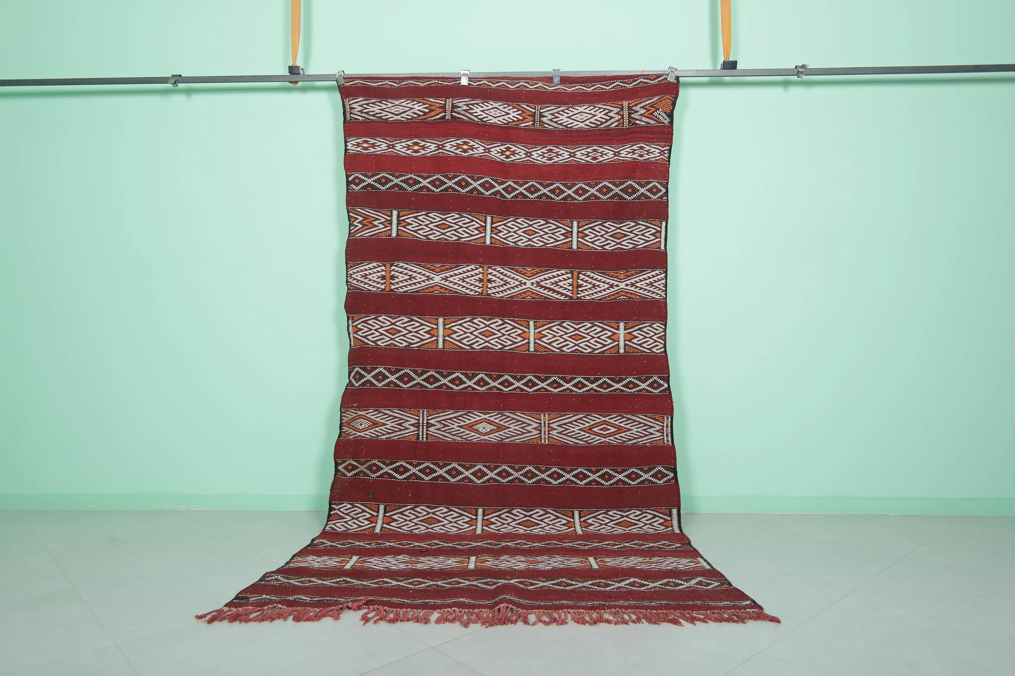 Bohemian Moroccan Kilim - 5 X 10 Feet | Handwoven Area Rug