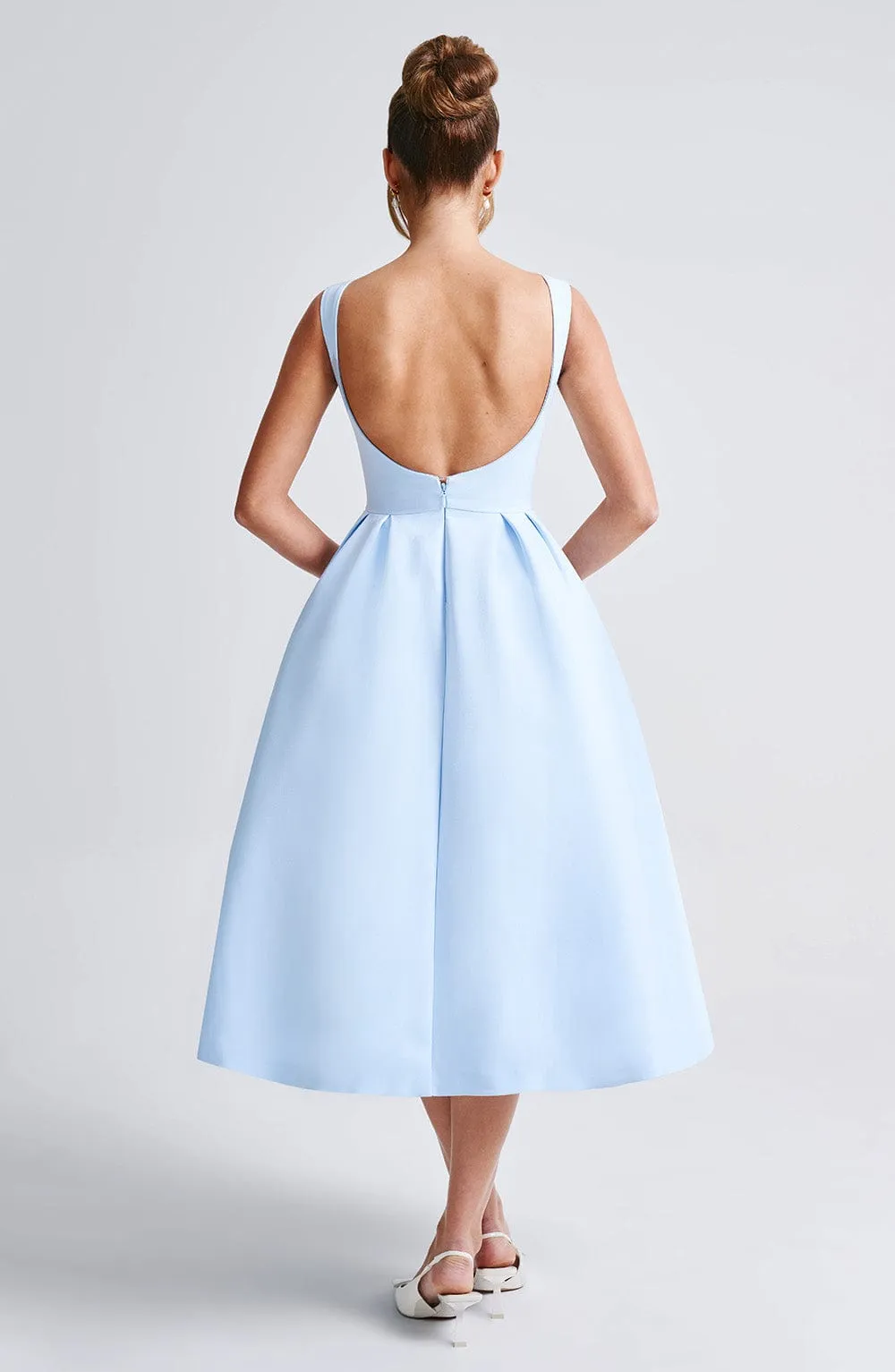 Clarabella sleeveless Midi Dress in white