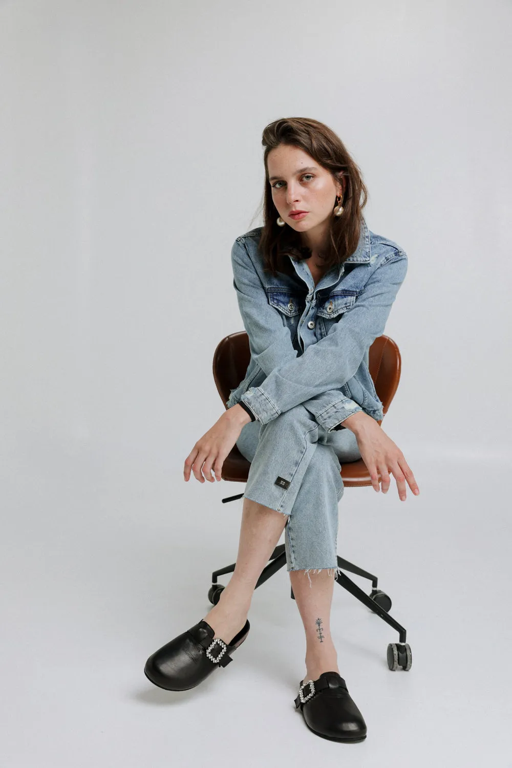 DNA No.8 Black Mules