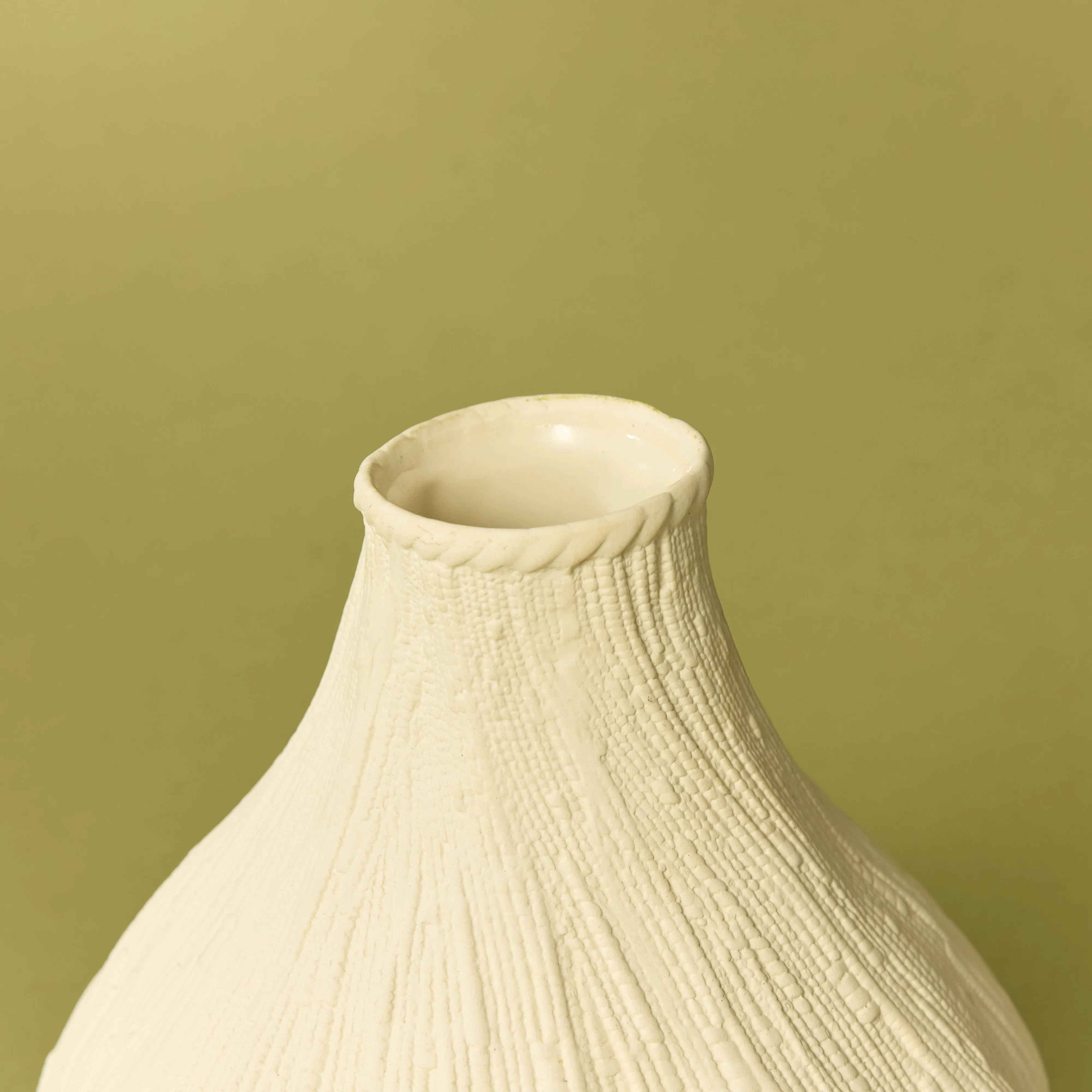 Eugenia Clay Vase | Cream - 23cm