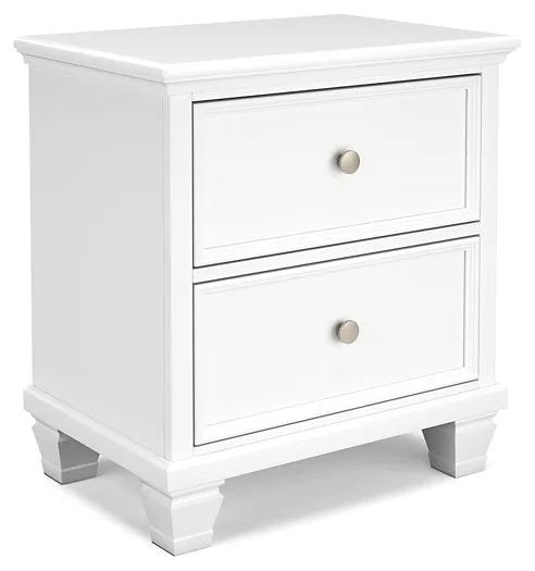 Fortman King Panel Bed with Mirrored Dresser and 2 Nightstands