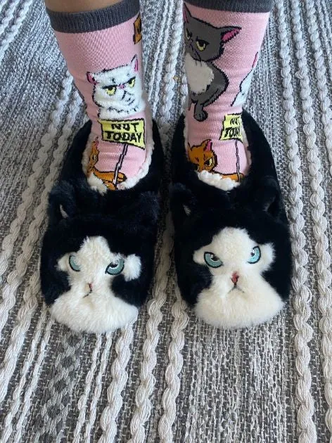 Furry Little Friends Indoor Slippers – Cute & Cozy Cat-Inspired House Shoes