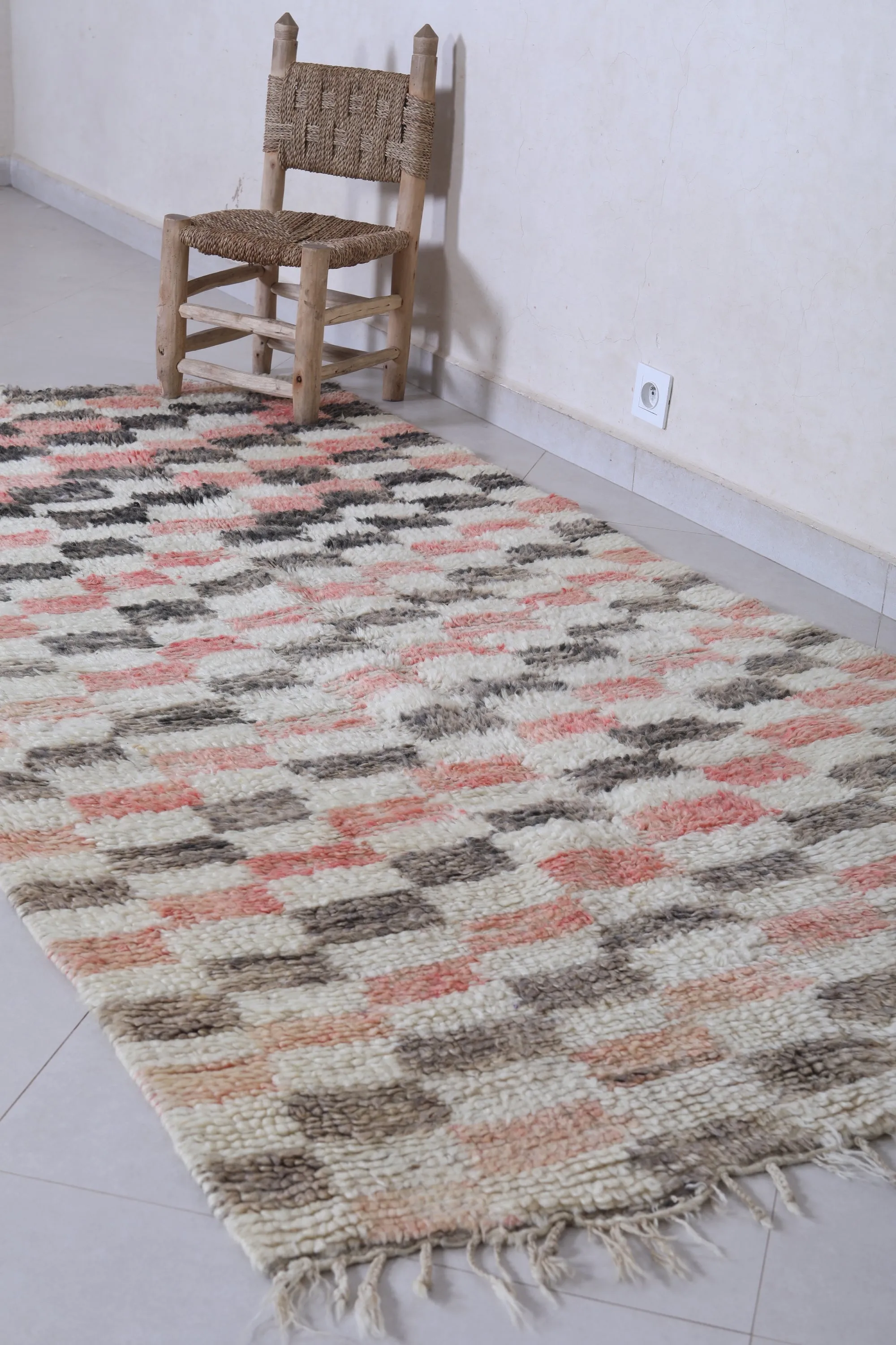 Handwoven Moroccan Rug in Checkered Design – 3.7 x 7.8 ft