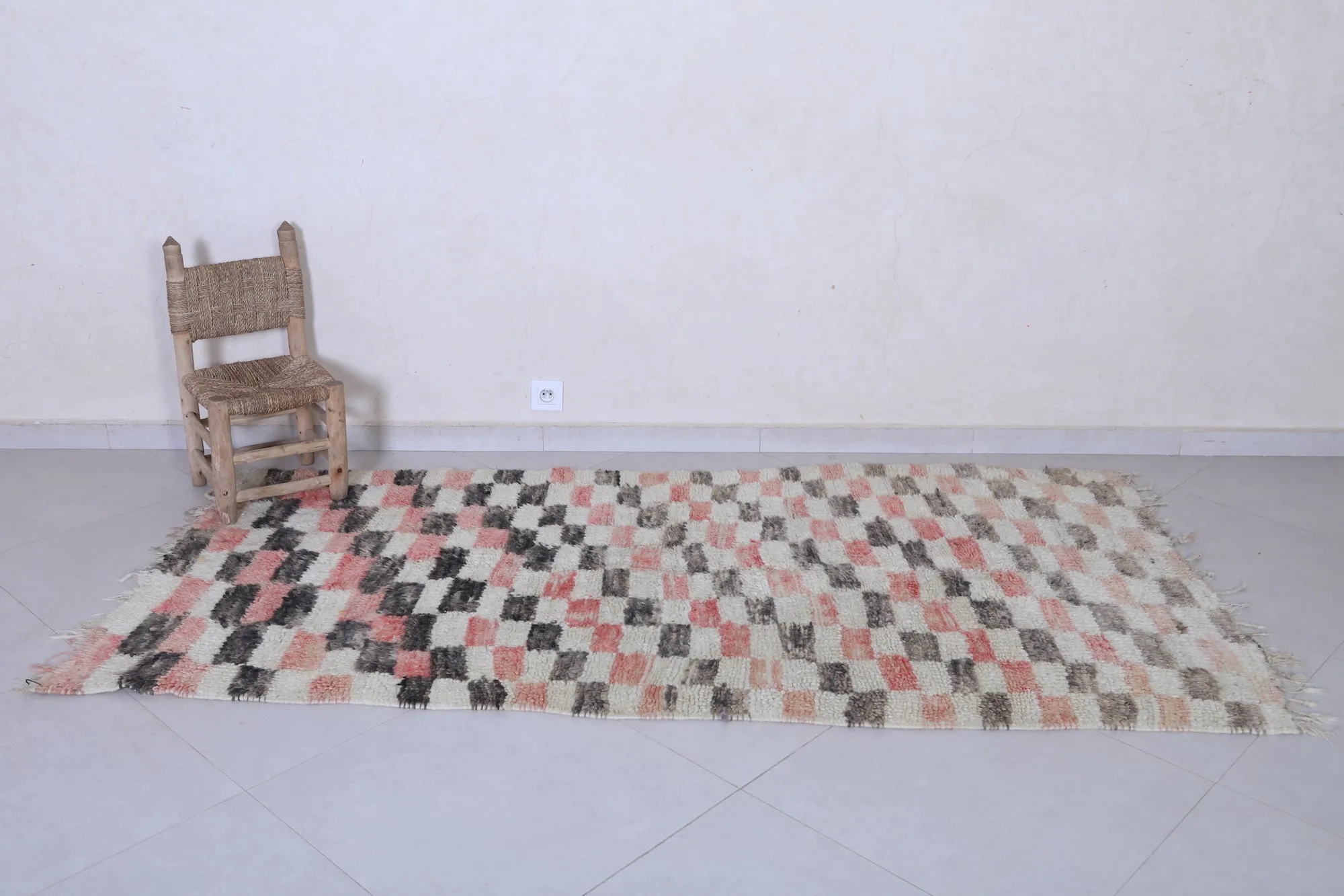 Handwoven Moroccan Rug in Checkered Design – 3.7 x 7.8 ft
