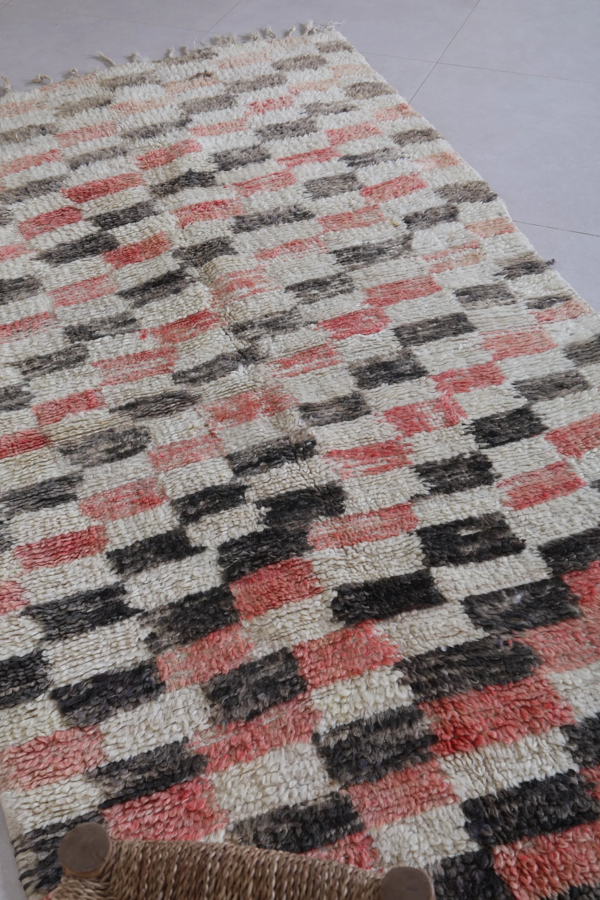Handwoven Moroccan Rug in Checkered Design – 3.7 x 7.8 ft