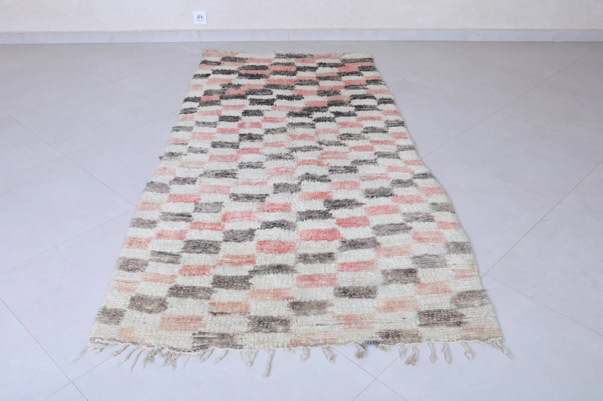 Handwoven Moroccan Rug in Checkered Design – 3.7 x 7.8 ft