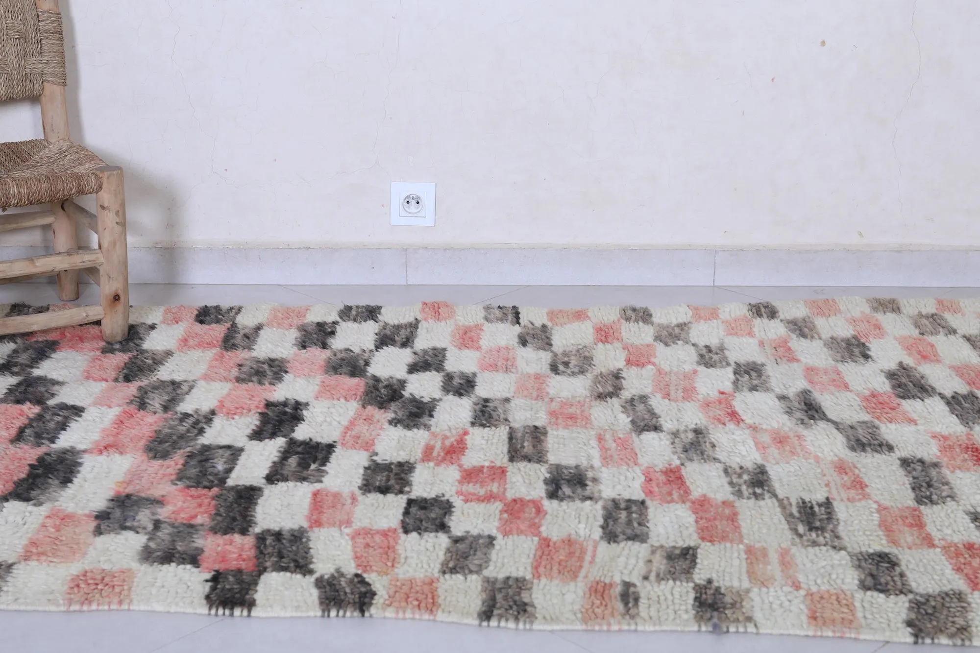 Handwoven Moroccan Rug in Checkered Design – 3.7 x 7.8 ft