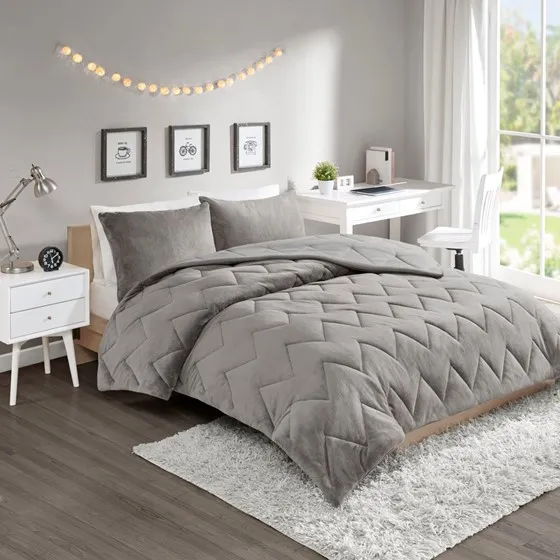 Kai Quilted Reversible Microfiber to Plush Comforter Set (Grey)
