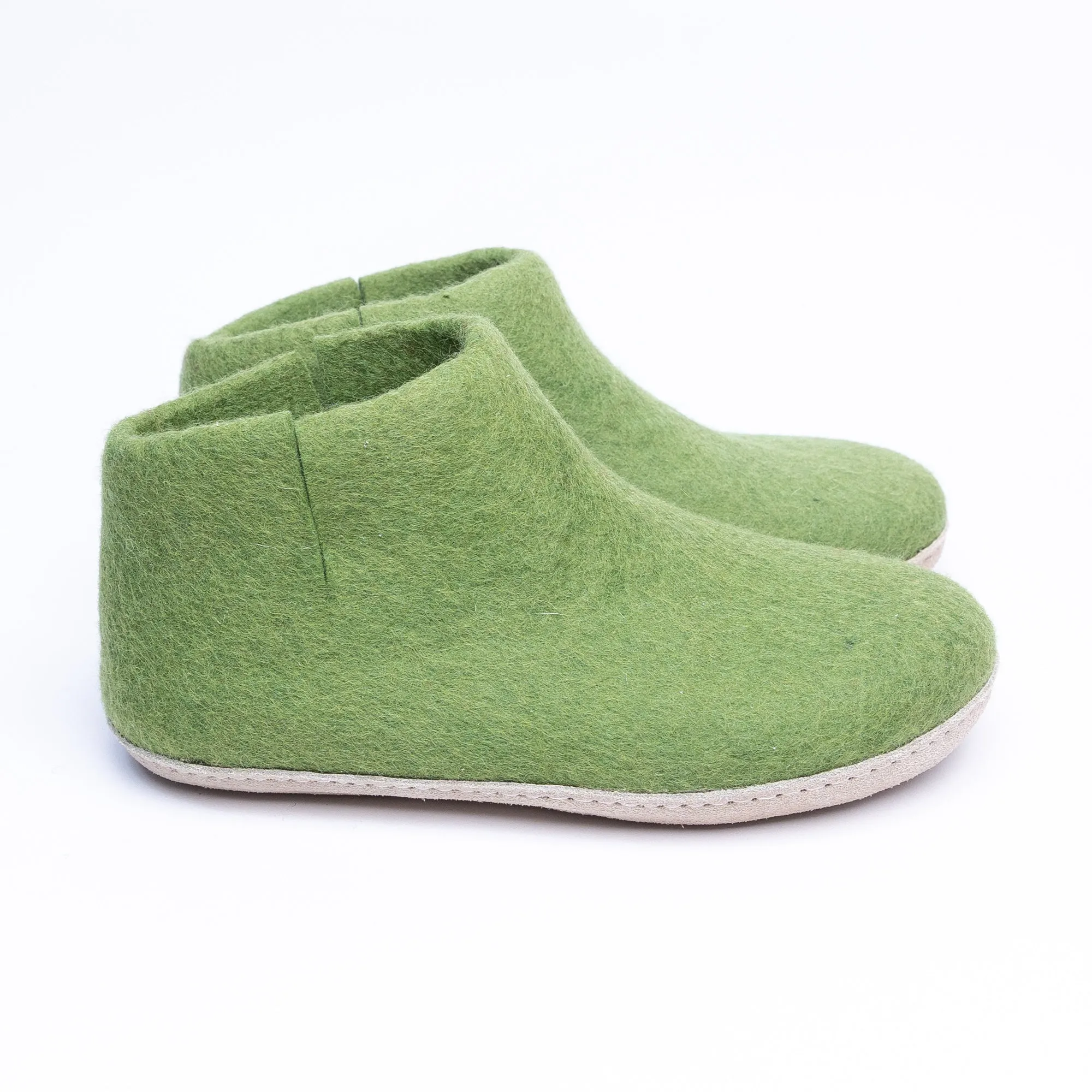 KUUMA – Light Green Wool Felt Boots for Men Warm, Non-Slip, Indoor Comfort