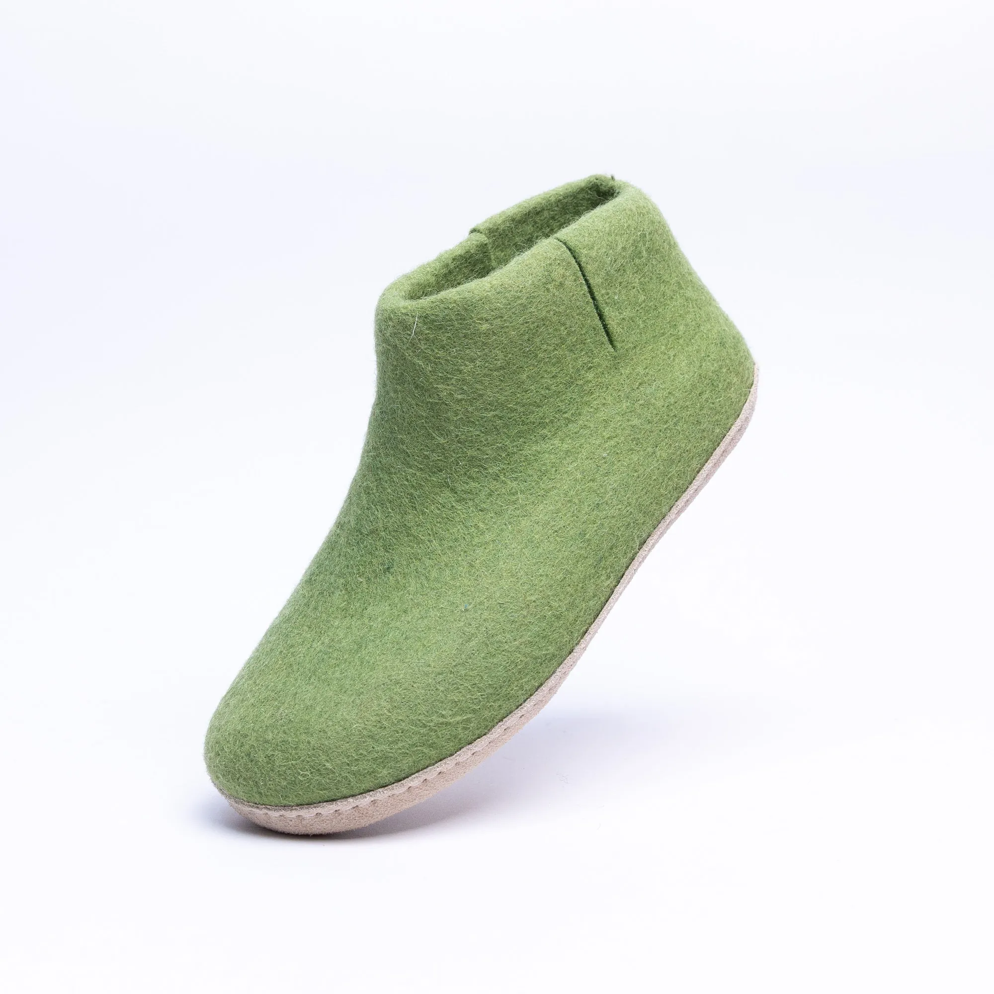 KUUMA – Light Green Wool Felt Boots for Men Warm, Non-Slip, Indoor Comfort