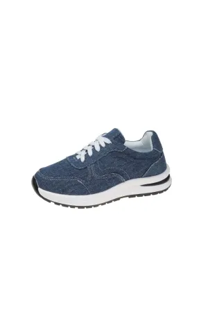Lace Up Canvas Athletic
