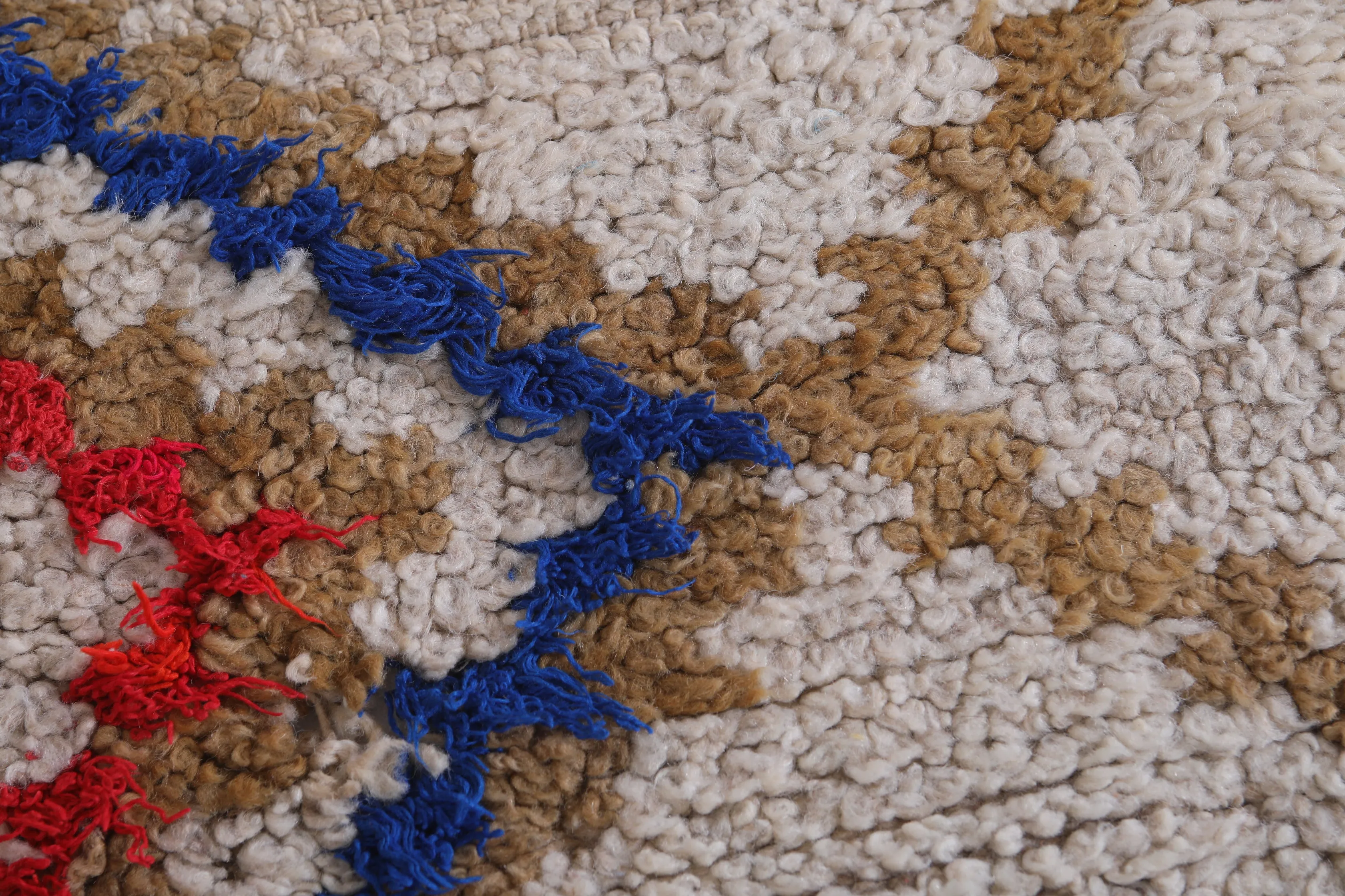 Moroccan Berber Rug - Diamond Pattern 3.2ft x 6.9ft