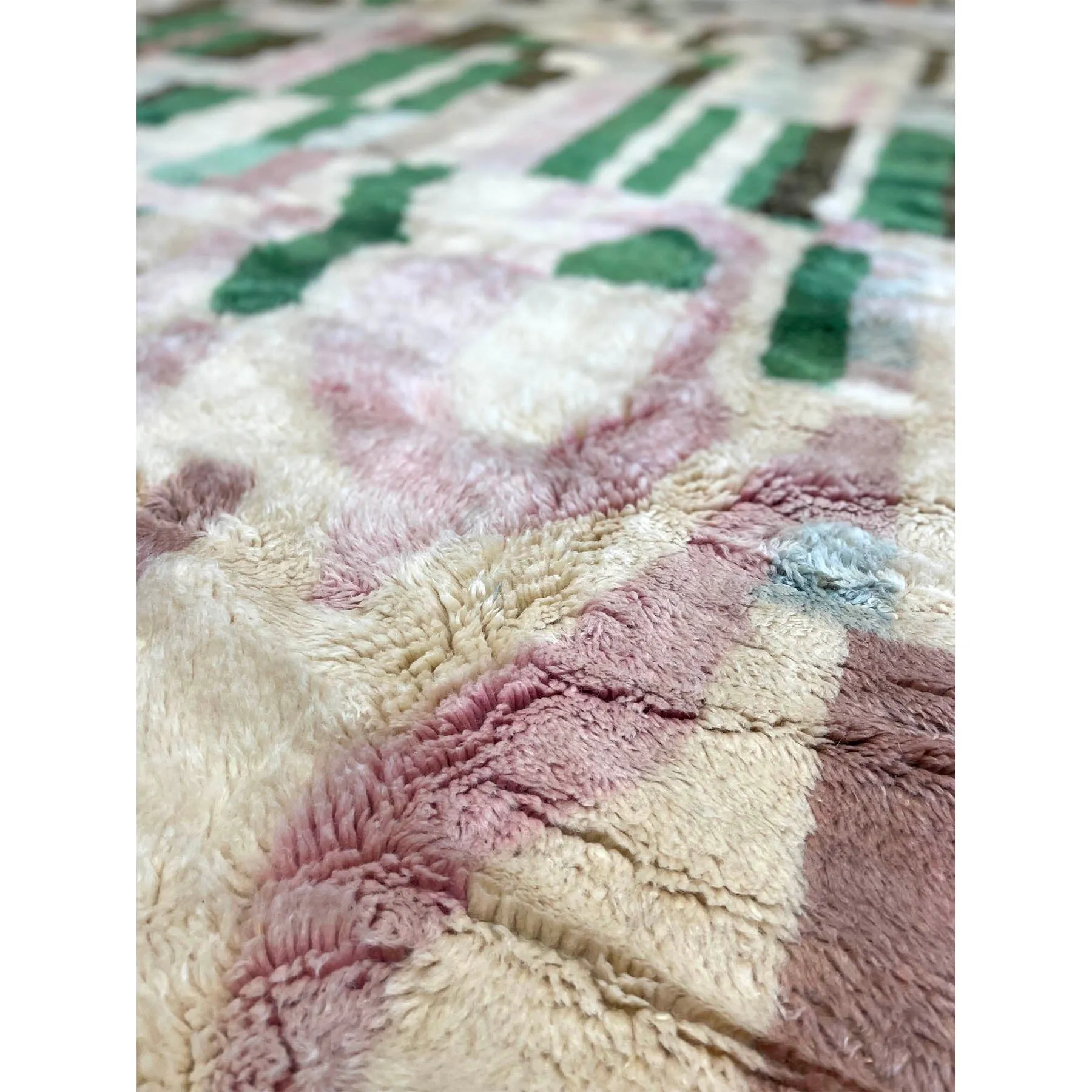 No. 787 | 8' 3" x 10' 2"