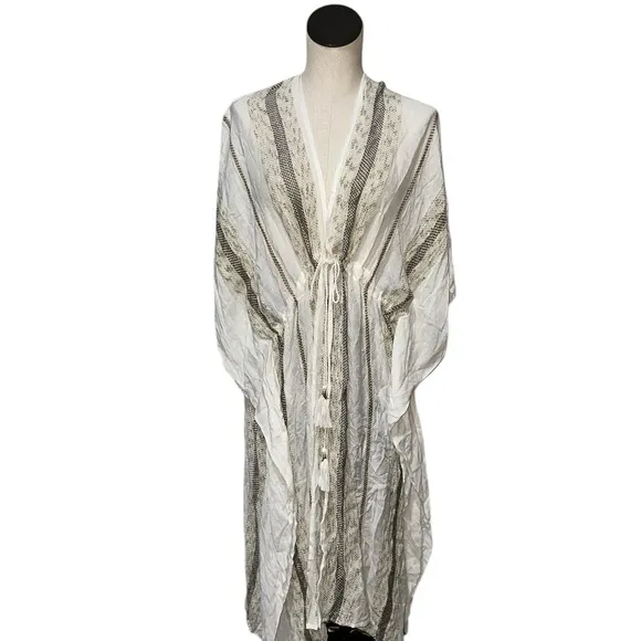 NWOT Free People Emerald Coast Kimono  in Antique Ivory ONE SIZE