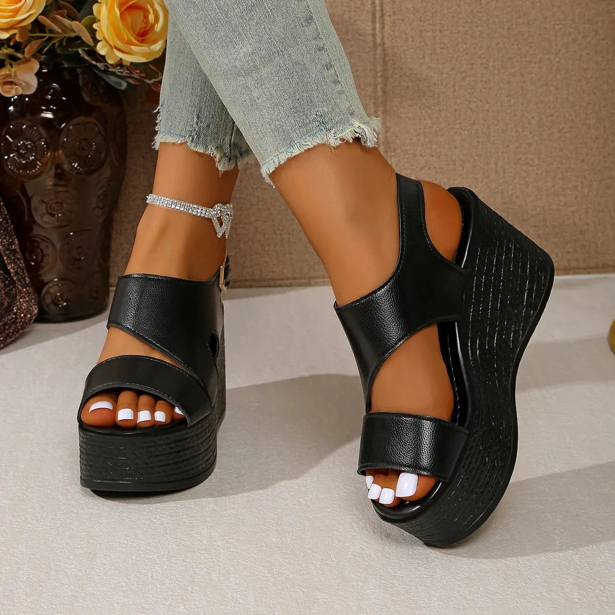 Open-toe slope sandals leather strap Roman shoes 2025 summer fashion lightweight thick sole non-slip high heels women's shoes