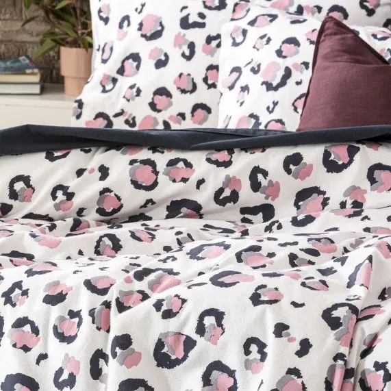 Park Avenue 175 GSM Egyptian Cotton Flannelette Quilt Cover Set  - Snow Leopard