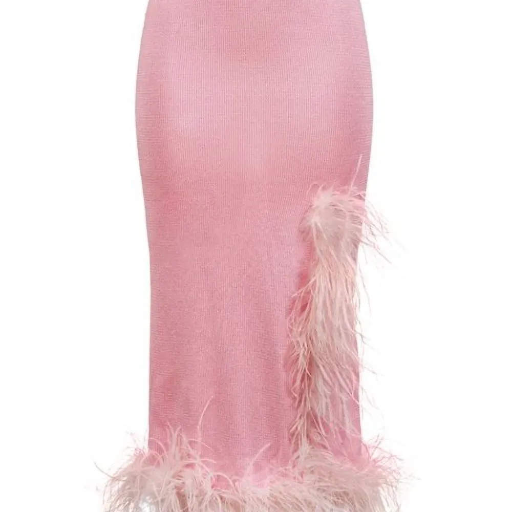 Pink Knit Skirt With Feathers Details
