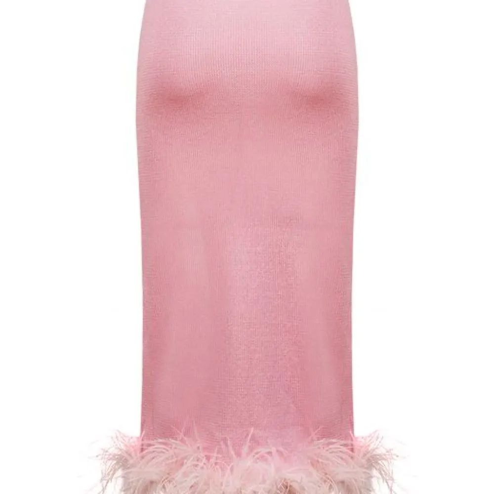 Pink Knit Skirt With Feathers Details