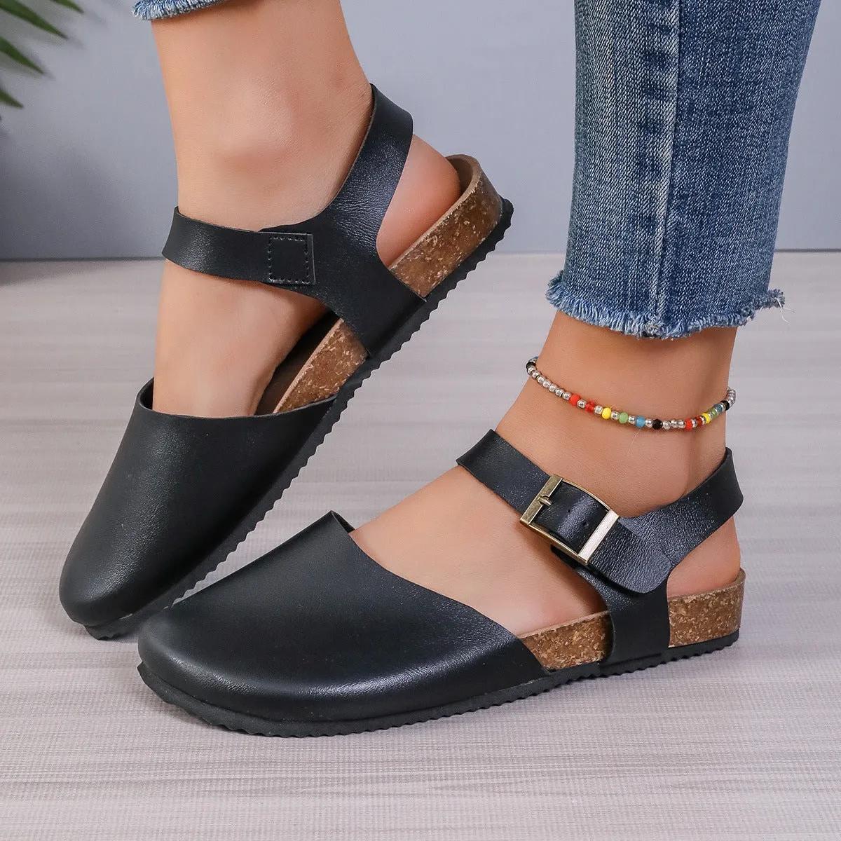 Round Toe Flat Bottom Buckle Sandals Women's Toe Cap Flip-flops