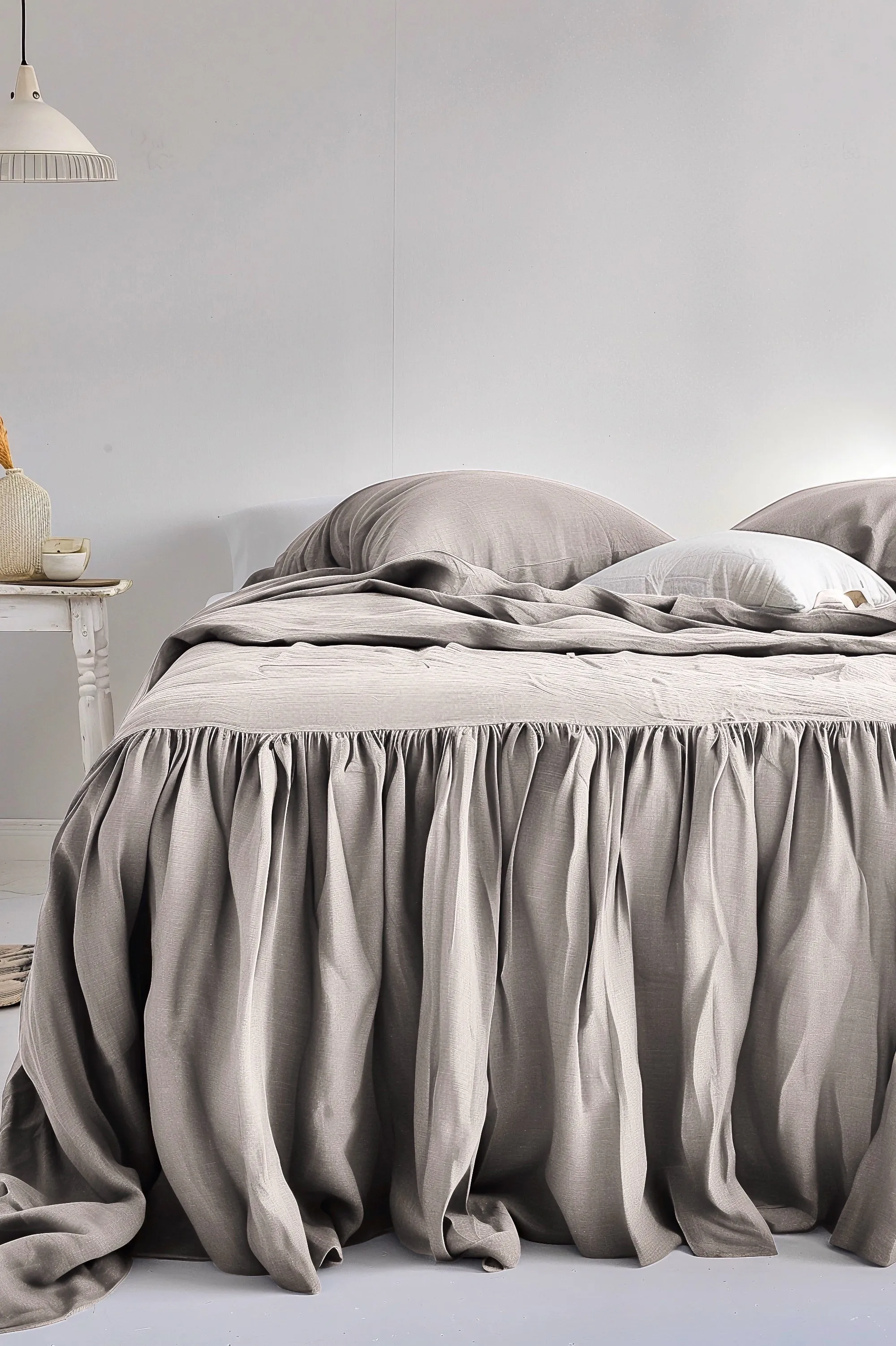 Ruffle bedskirt - natural