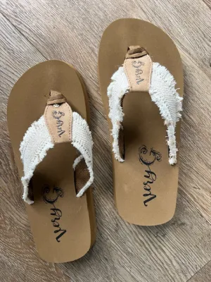SHORELINE FLIP FLOPS