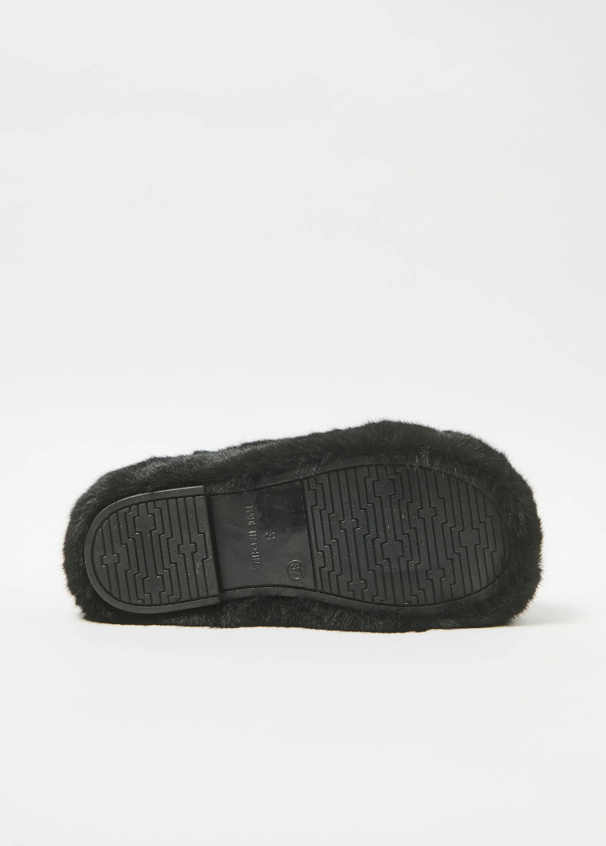 Trendy faux fur mule