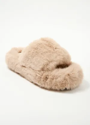 Trendy faux fur mule