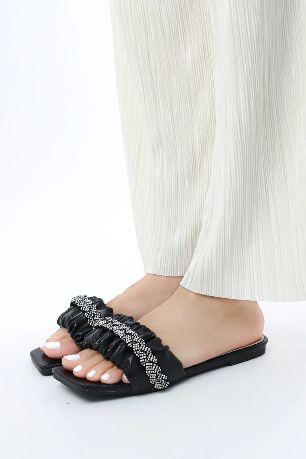 Viny - Women's Scrunchie Diamond Embellished Flats