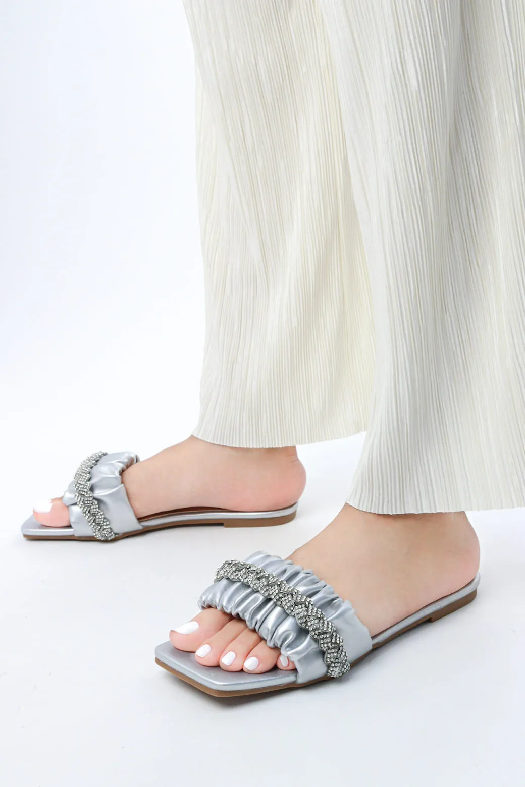 Viny - Women's Scrunchie Diamond Embellished Flats