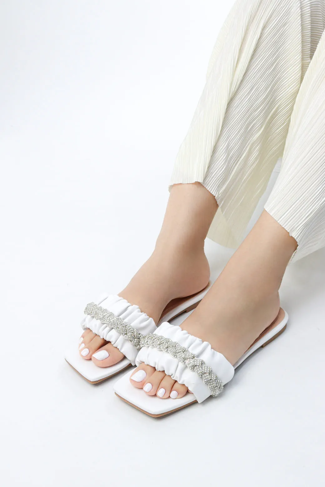 Viny - Women's Scrunchie Diamond Embellished Flats