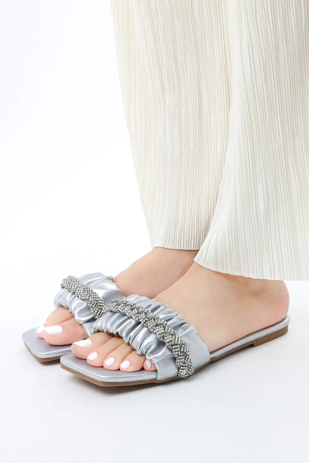 Viny - Women's Scrunchie Diamond Embellished Flats